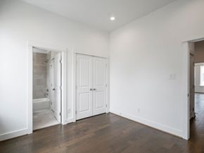 594 Janisch Road, Houston TX 77018