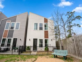 594 Janisch Road, Houston TX 77018