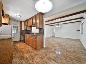 990 Redway Lane, Houston TX 77062