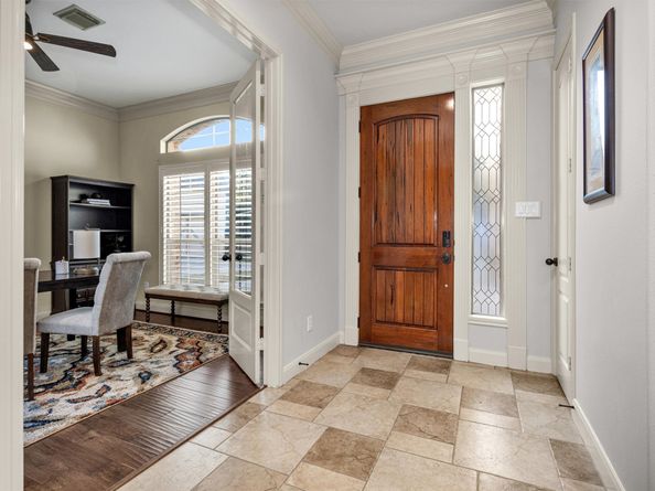 114 S Knights Crossing Drive, The Woodlands TX 77382