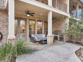 114 S Knights Crossing Drive, The Woodlands TX 77382