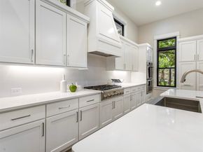 1127 Wynnwood Lane, Houston TX 77008