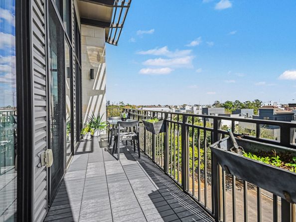 4820 Caroline Street 501, Houston TX 77004