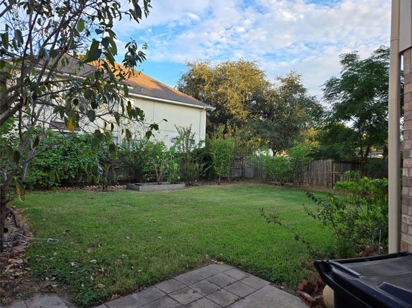 11015 Sporting Hill Lane, Sugar Land TX 77498