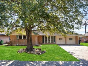 7634 Wynlea Street, Houston TX 77061