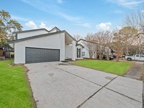 7622 Candlegreen Lane, Houston TX 77071