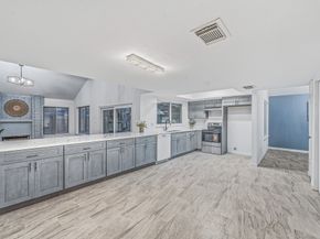 7622 Candlegreen Lane, Houston TX 77071