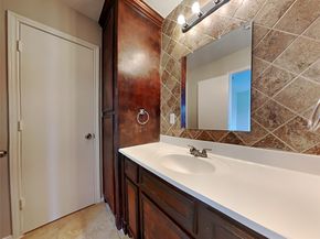 427 Remington Creek Drive, Houston TX 77073