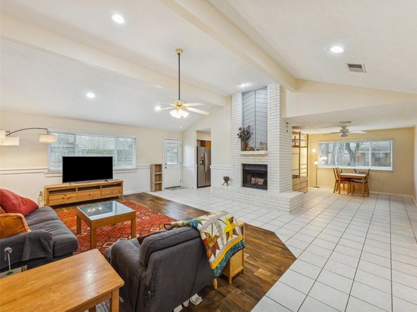 16706 Nina Drive, Friendswood TX 77546