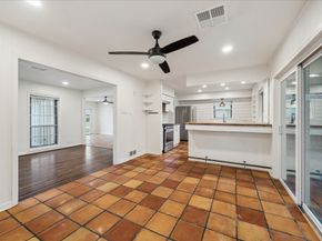 7262 Roos Road, Houston TX 77074