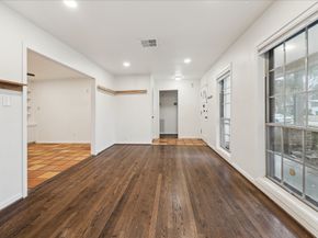 7262 Roos Road, Houston TX 77074