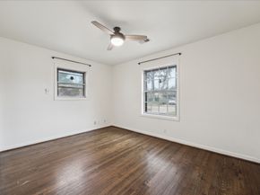 7262 Roos Road, Houston TX 77074