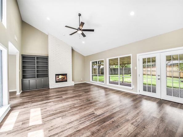 2303 Willow Lake Drive, Houston TX 77077