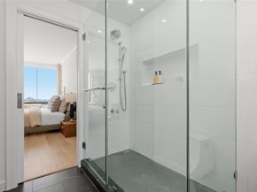 14 Greenway Plaza 23N, Houston TX 77046