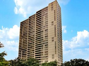 14 Greenway Plaza 23N, Houston TX 77046