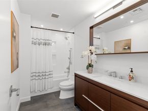 14 Greenway Plaza 23N, Houston TX 77046