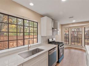 10 White Fawn Drive, Spring TX 77381