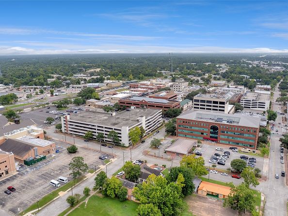 317 W Lewis Street, Conroe TX 77301