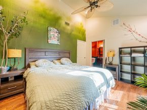 9400 Doliver Drive 36, Houston TX 77063