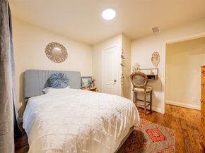 9400 Doliver Drive 36, Houston TX 77063