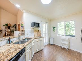 9400 Doliver Drive 36, Houston TX 77063