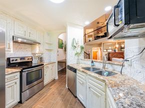 9400 Doliver Drive 36, Houston TX 77063