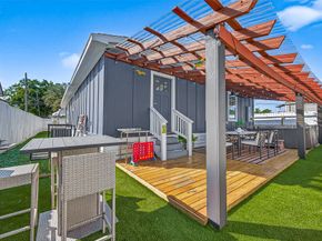 1602 Luzon Street, Houston TX 77009