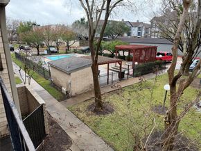 10811 Richmond Avenue 111, Houston TX 77042