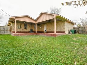 901 Redondo Drive, Houston TX 77015