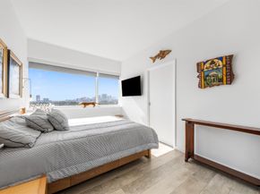 5000 Montrose Boulevard 13F, Houston TX 77006