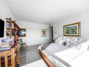 5000 Montrose Boulevard 13F, Houston TX 77006