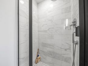 5000 Montrose Boulevard 13F, Houston TX 77006