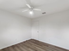 7723 Kendalia Drive, Houston TX 77036