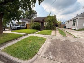 5136 Leeland Street, Houston TX 77023