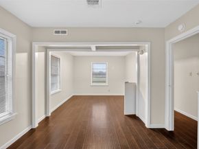 5109 E 5th Street, Katy TX 77493