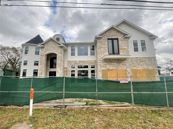 9756 Westview Drive, Houston TX 77055