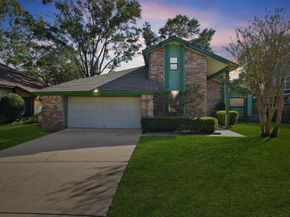 7715 Candlegreen Lane, Houston TX 77071