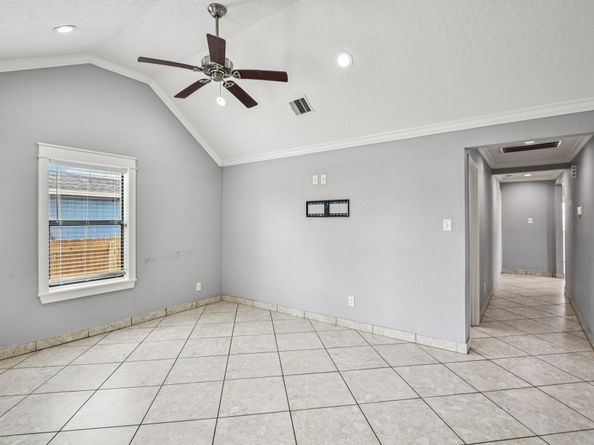 1409 Fairbanks Street, Houston TX 77009