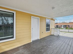 1409 Fairbanks Street, Houston TX 77009