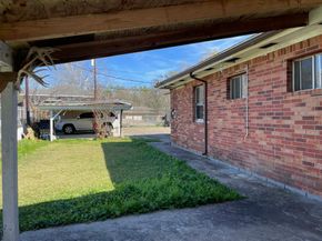 1825 Isom Street, Houston TX 77039