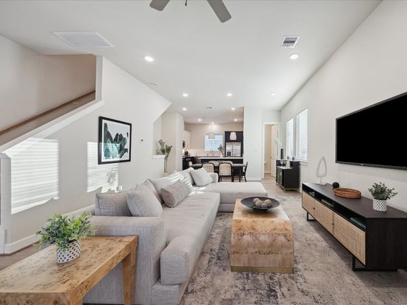 6332 Paddington Bend Drive, Houston TX 77008