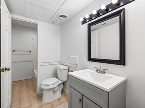 7714 Sterlingshire Street, Houston TX 77016