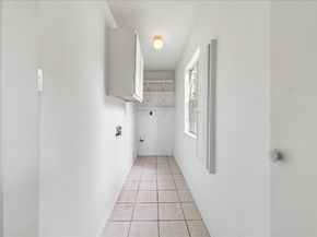 7714 Sterlingshire Street, Houston TX 77016