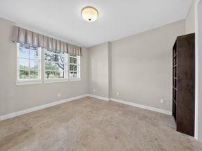 2810 Capitol Street, Houston TX 77003