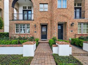 2810 Capitol Street, Houston TX 77003