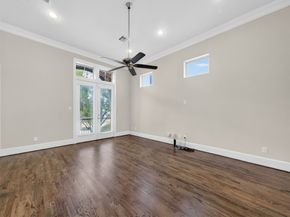 2810 Capitol Street, Houston TX 77003