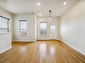 1902 Fletcher Street, Houston TX 77009