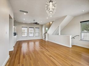 1902 Fletcher Street, Houston TX 77009