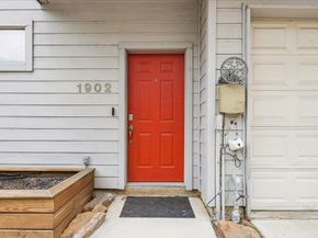1902 Fletcher Street, Houston TX 77009