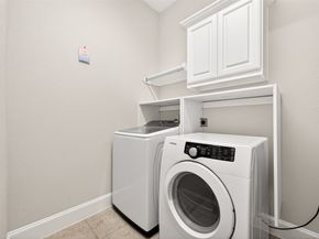 222 Chatham Avenue, Sugar Land TX 77479